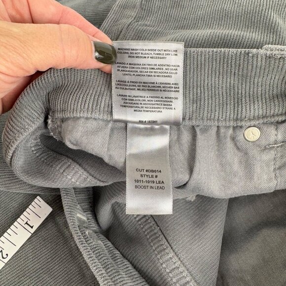 Daily Blue NEW Grey Corduroy Boost Straight Leg Jean Women's Size 27 Button Fly - Picture 7 of 11